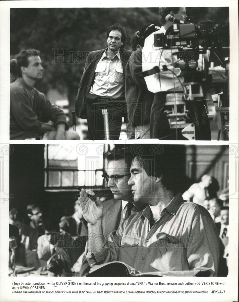 1992 Press Photo Director producer writer Oliver Stone actor Kevin Costner - Historic Images