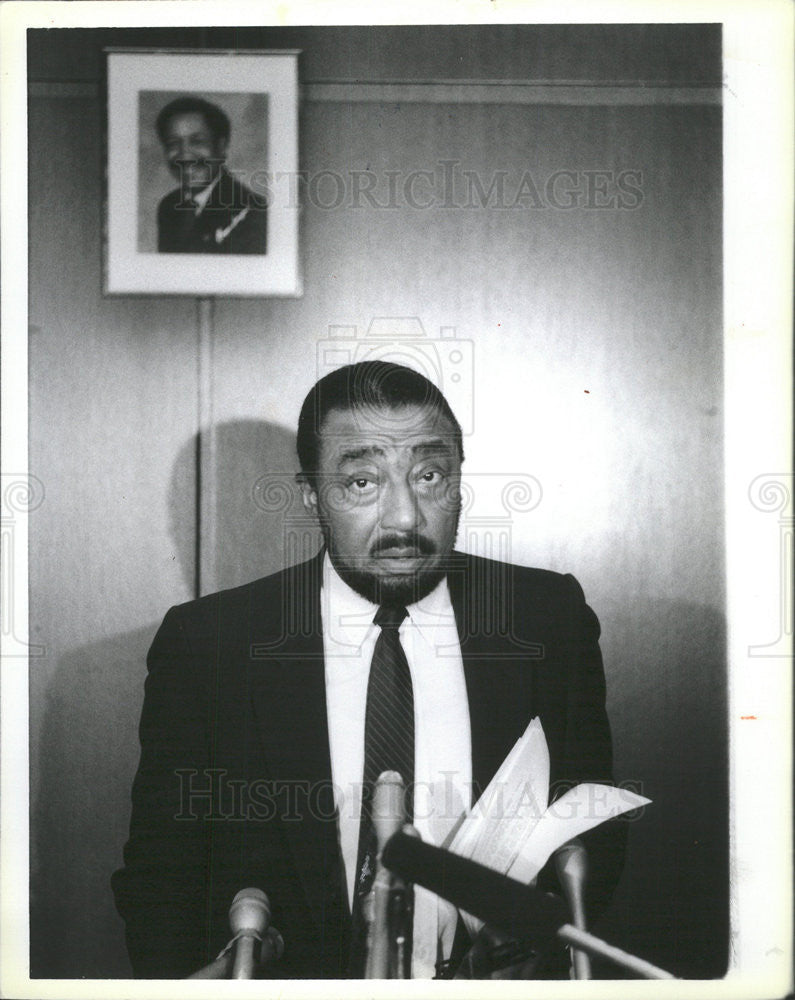 1988 Press Photo Health Commissioner Lonnie C. Edwards - Historic Images