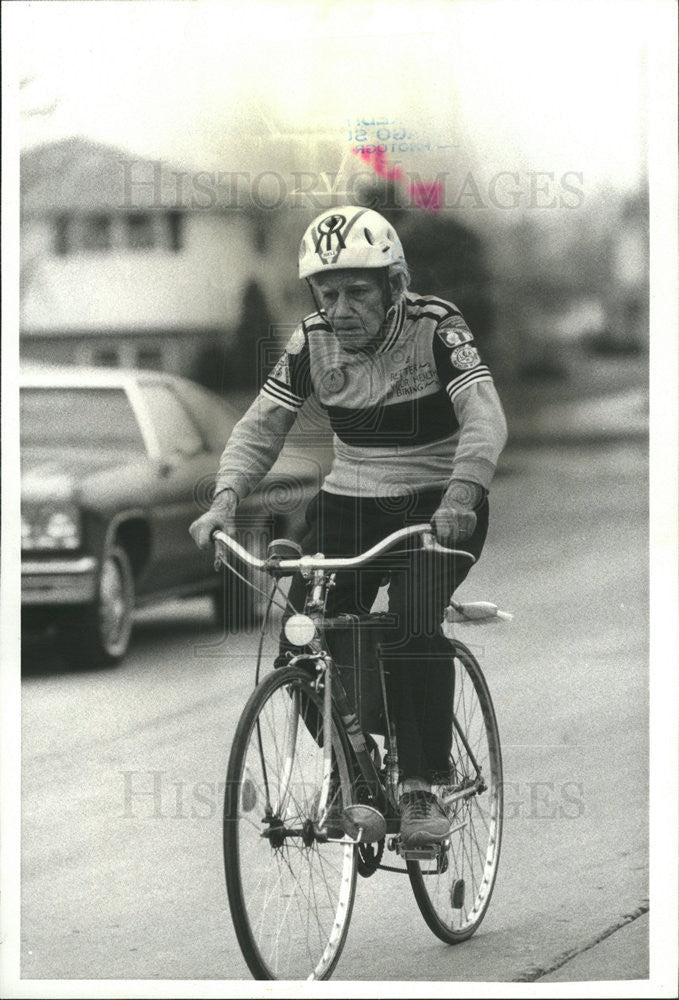 1979 Press Photo Ray Rusher Arlington Heights Jim Frost bike month - Historic Images