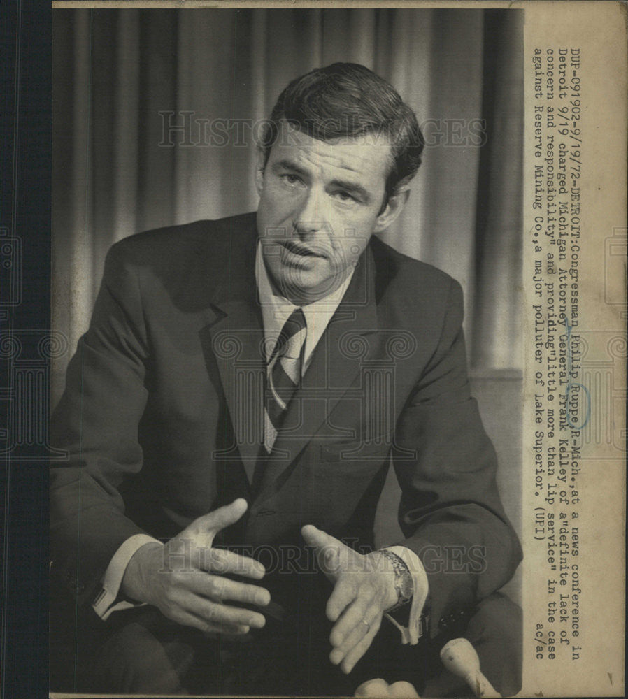 1972 Press Photo Congressman Philip Ruppe News Conference - Historic Images