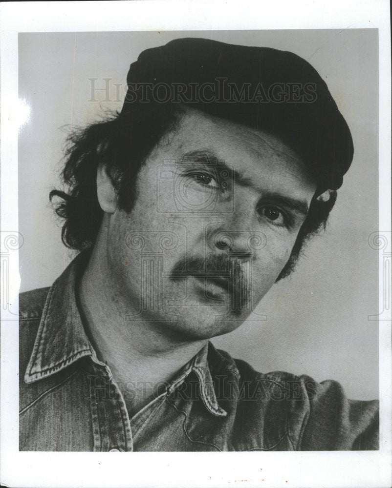 1977 Press Photo Tom Paxton American folk singer singer songwriter Judy Collins - Historic Images