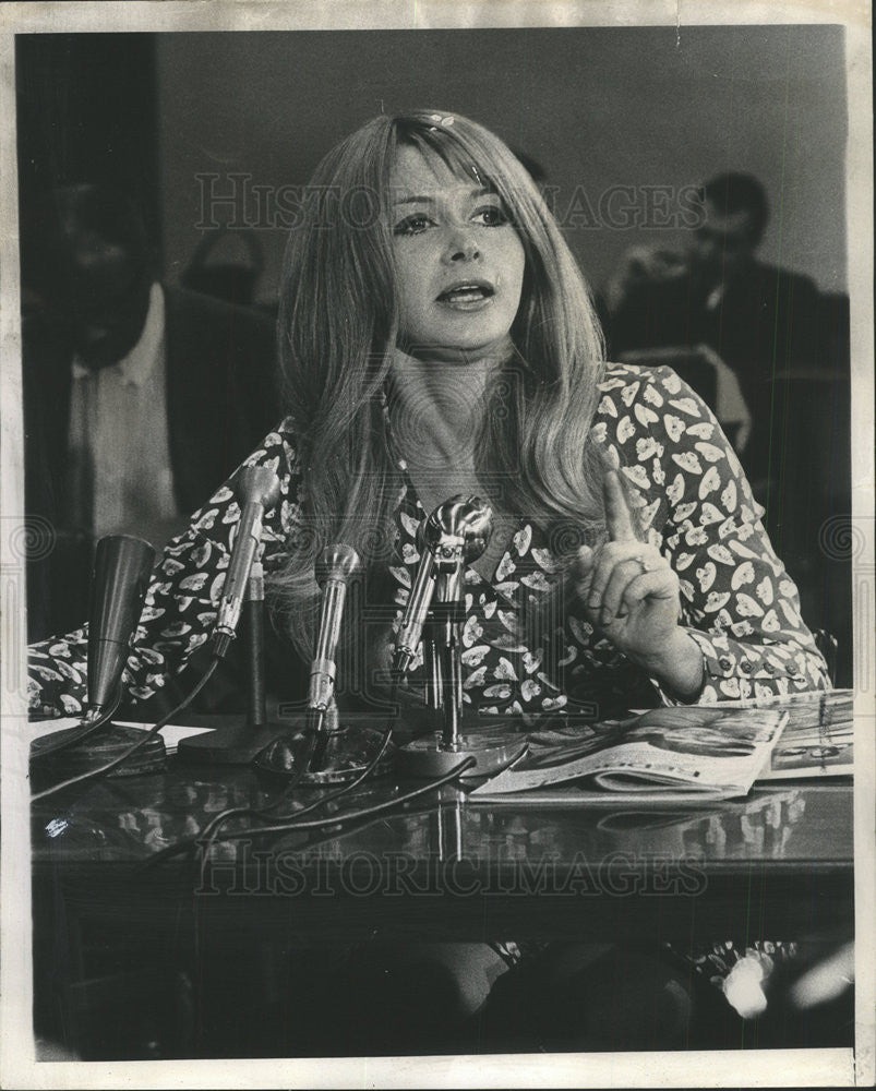 1971 Press Photo Ellen Peck author Bay Trap Commission American Future Federal - Historic Images