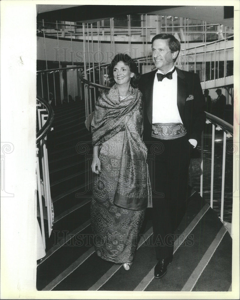 1986 Press Photo Jerry Pearlman Barbara Boys Girls Club Chicago Ball - Historic Images