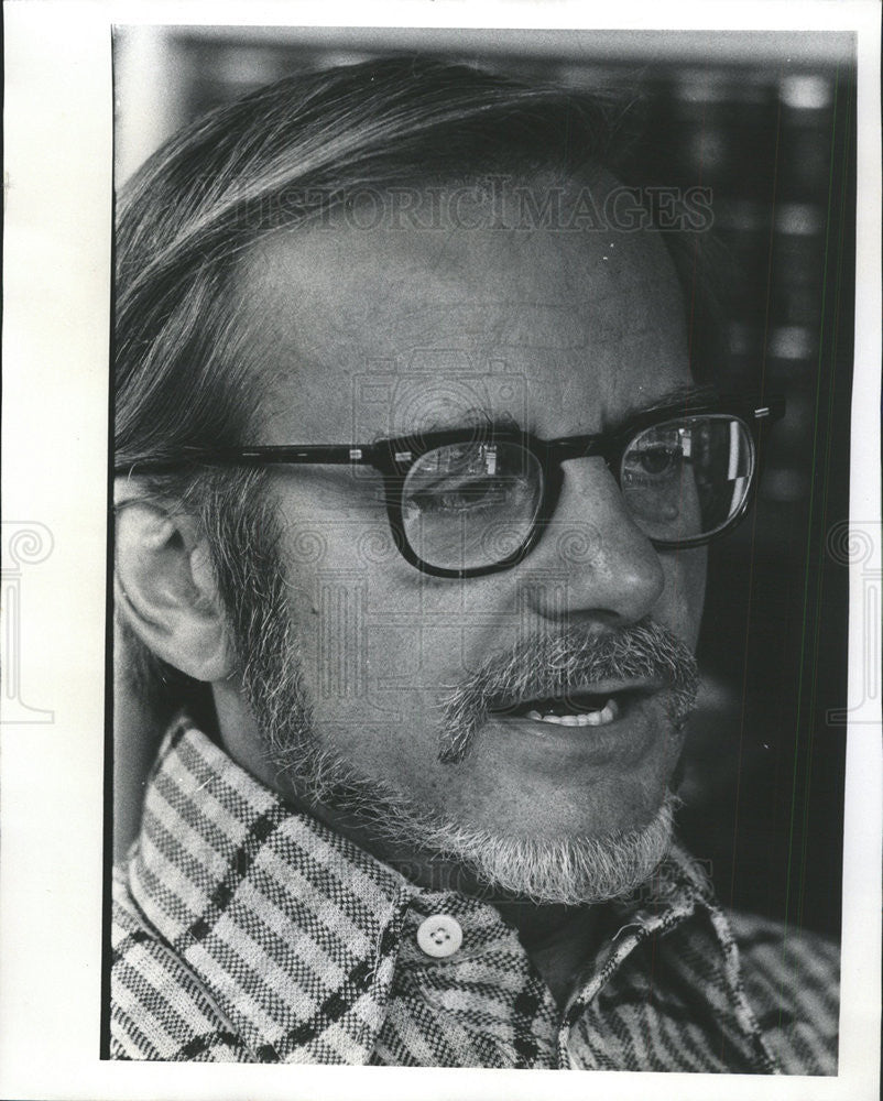 1975 Press Photo Reverend Edgar Peara Illinois Unitarian Universalist Church - Historic Images