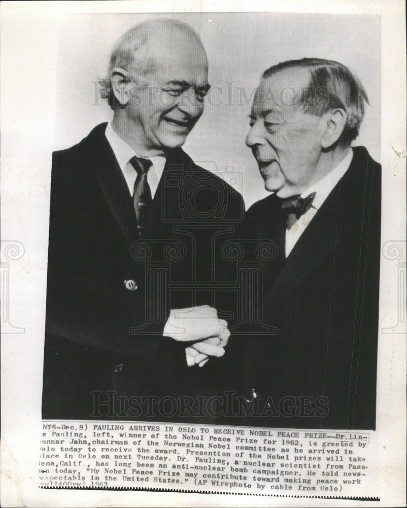 1963 Press Photo Dr Lin Pauling Nobel Peace Prize Winner - Historic Images