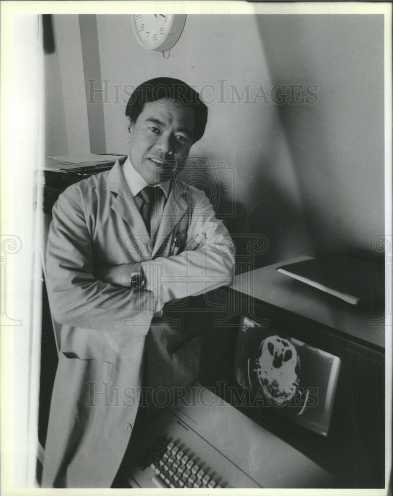 1986 Press Photo Doctor Max Basco Son In Law Vice President Laurel - Historic Images