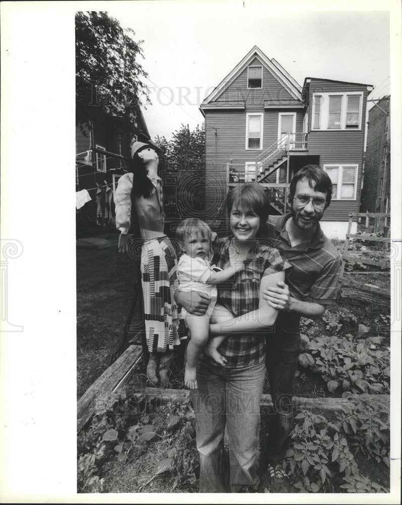 1984 Press Photo East Rogers Park Patrick Barry - Historic Images