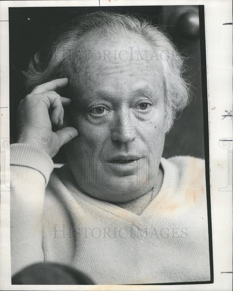 1977 Press Photo Leon Uris American Novelist - Historic Images