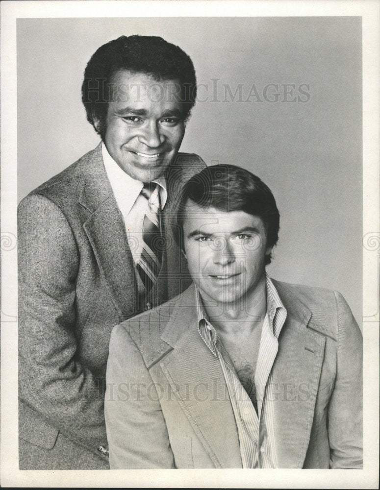 1981 Press Photo Robert Urich Greg Morris Vegas Movie - Historic Images