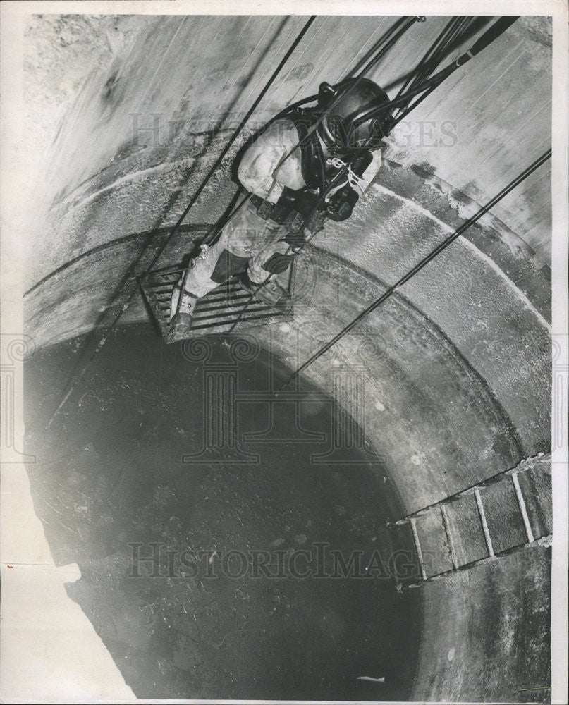 1958 Press Photo CHARLES RINCK TUNNEL - Historic Images