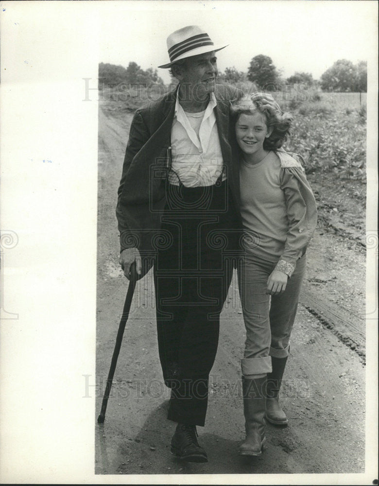 1978 Press Photo Henry Fonda Illinois farmer Kristen Vigard rescue home loyal - Historic Images