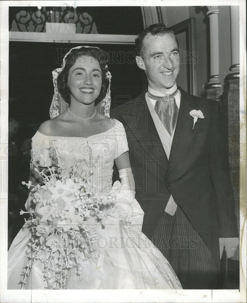 1957 Press Photo Mr &amp;Mrs. Robert Farrel Riley Wedding - Historic Images