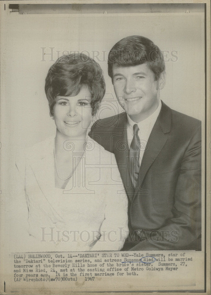 1967 Press Photo Suzanna Reid W/ Husband Yale Summers 1 Day B4 Wedding - Historic Images