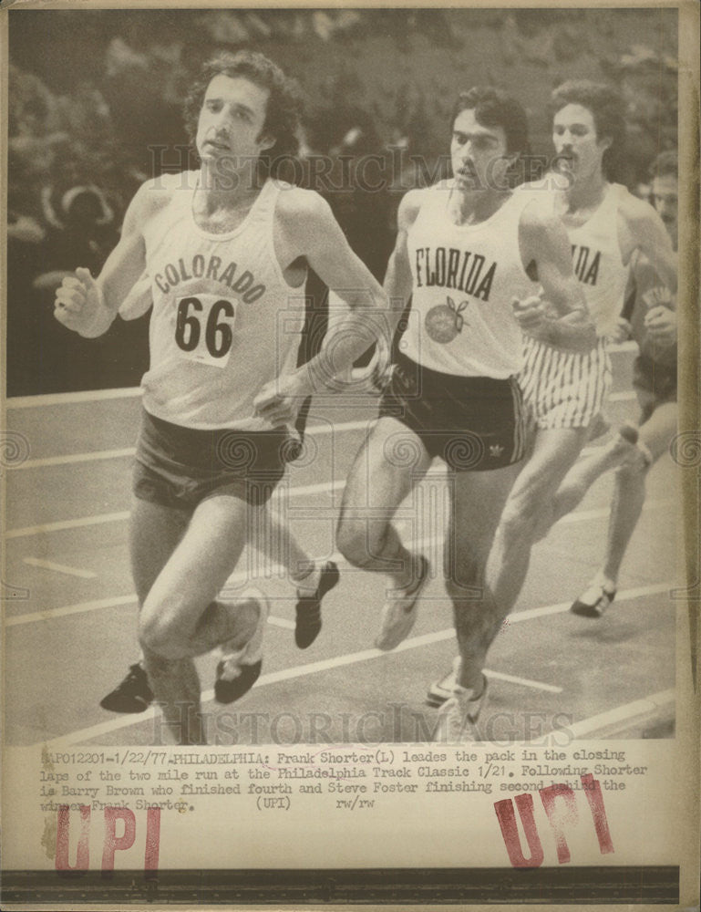 1977 Press Photo Frank Shorter Pack Philadelphia Track Classie - Historic Images