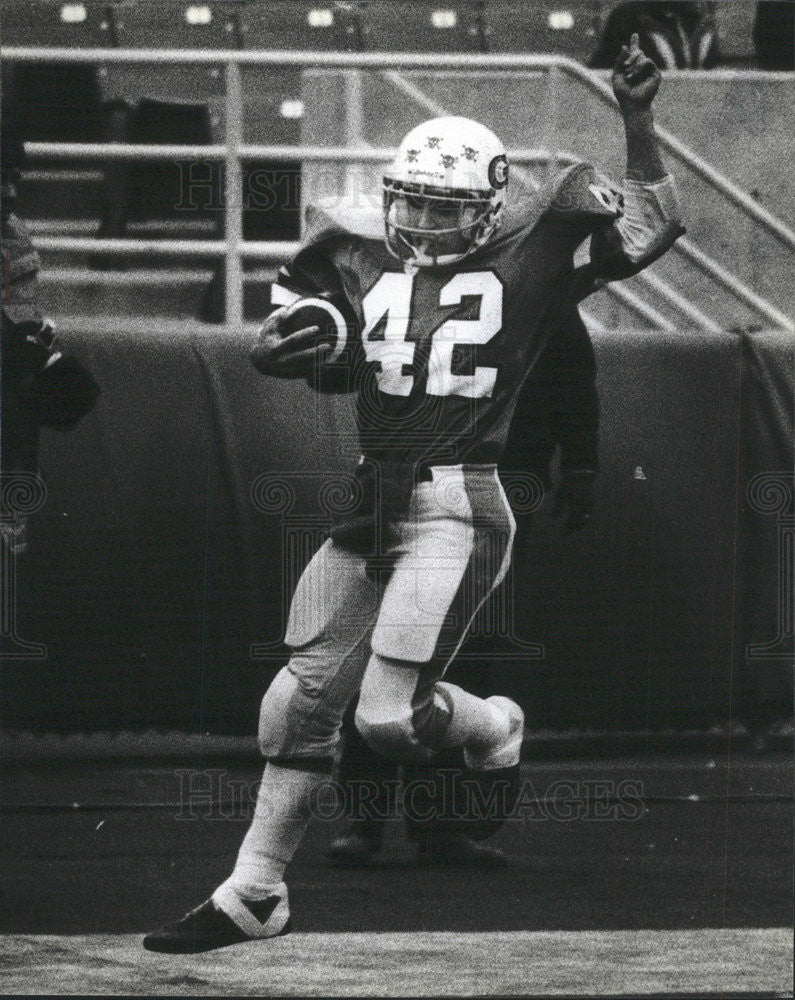 1982 Press Photo Gregory Slimms Cores Prep Bowl Soldier field Julian Gordon - Historic Images