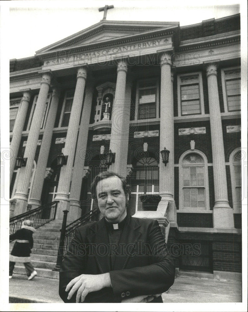 1978 Press Photo Father Michael Rookford of St. Thomas of Canterbury Church - Historic Images