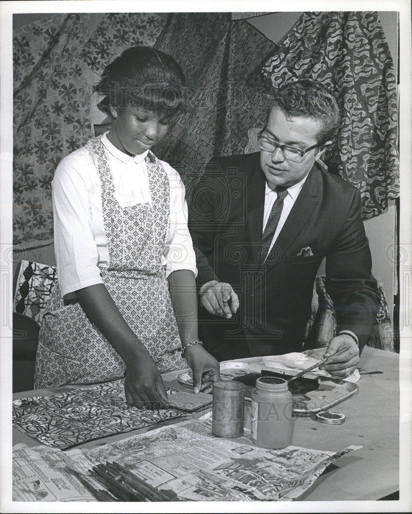 1963 Press Photo Jalaine Robinson Hudson Young Artist Institute Chicago - Historic Images