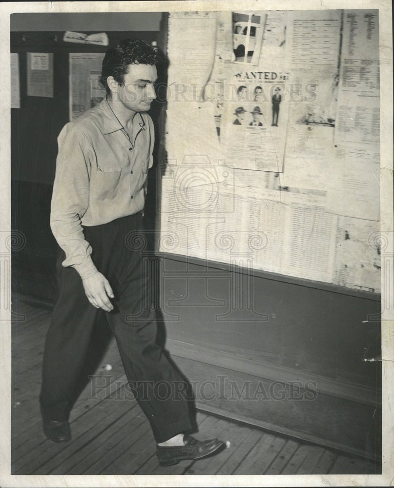 1952 Press Photo Irvin Rochlin Sedgewick Arrested Robbery - Historic Images