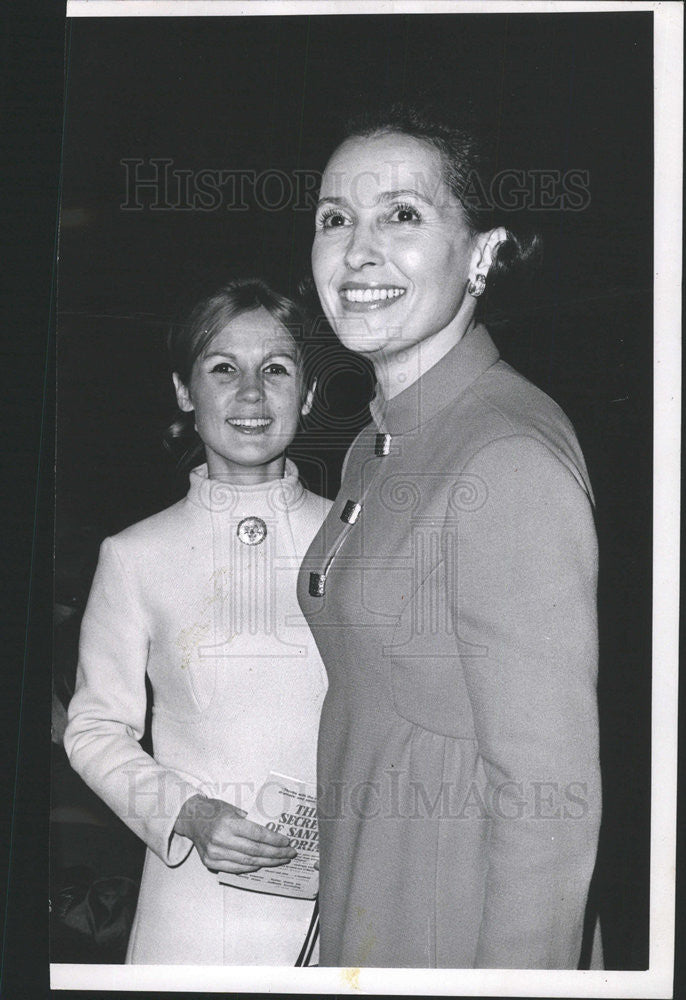 1969 Press Photo Chicagoans Anna Yrbanski and Mrs. Eugene Simon - Historic Images