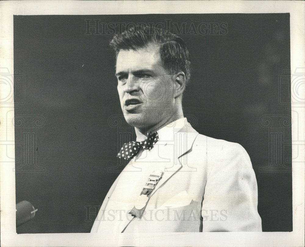 1952 Press Photo Gov Soapy William Speaks B4 A Crowd - Historic Images