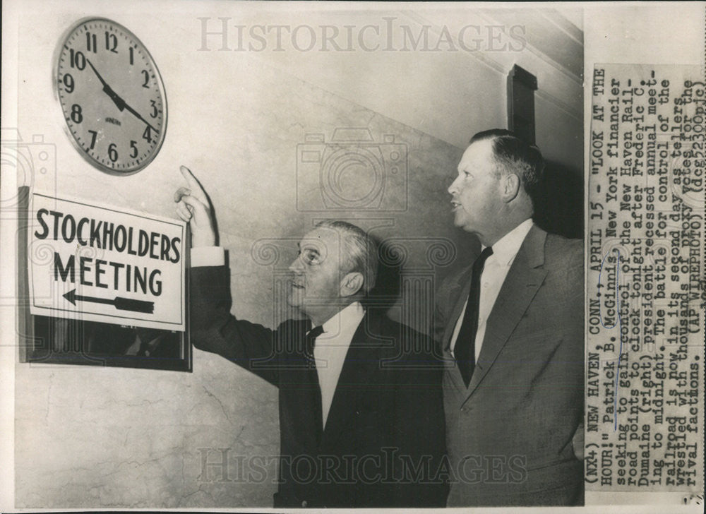 1954 Press Photo New Haven RR Pres Dumaine &amp; McGinnis Battle 4 RR Control - Historic Images