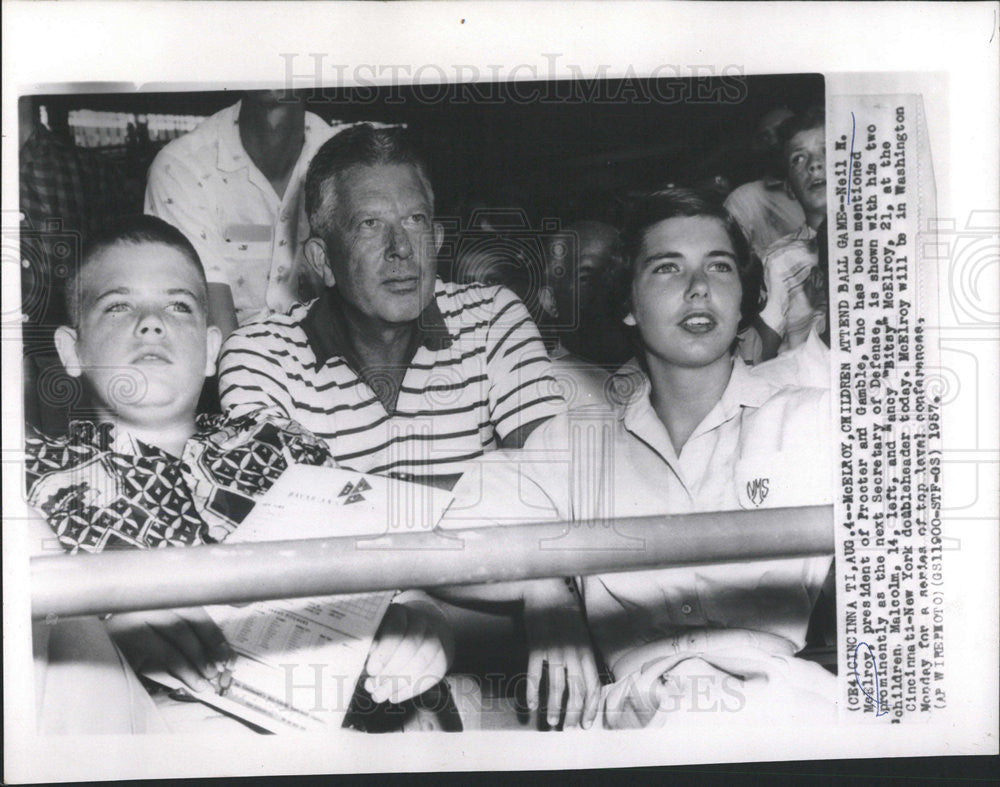 1957 Press Photo Neil Me Elroy Preater Gamble Lancy New York Washington - Historic Images