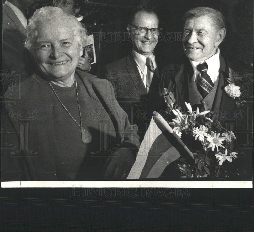 1978 Press Photo Elvira Skopas Aleksandras Wednesday Hare Airport - Historic Images