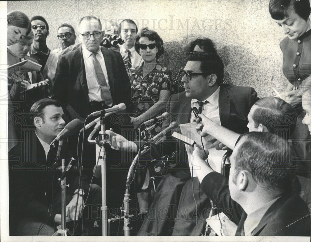 1969 Press Photo Sherman H. Skolnick Chicago-base Activist - Historic Images