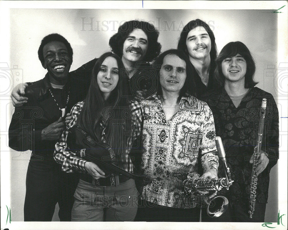 1975 Press Photo The New Dooley Band promotional photo. - Historic Images