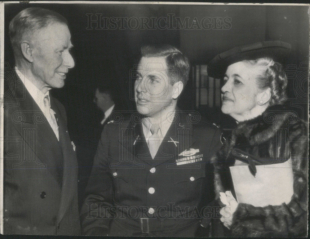 1946 Press Photo Maj Gen Walter Short With His Family - Historic Images