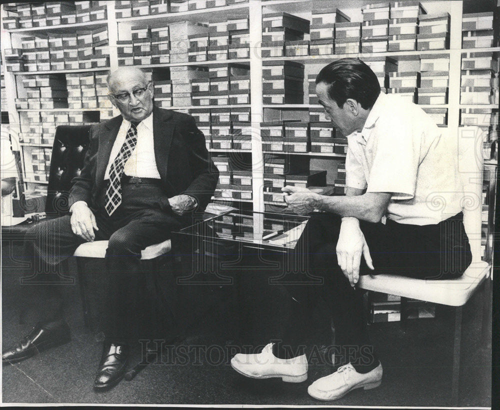 1974 Press Photo Retired Shoe Executive George Weiss and Morris Weiss - Historic Images