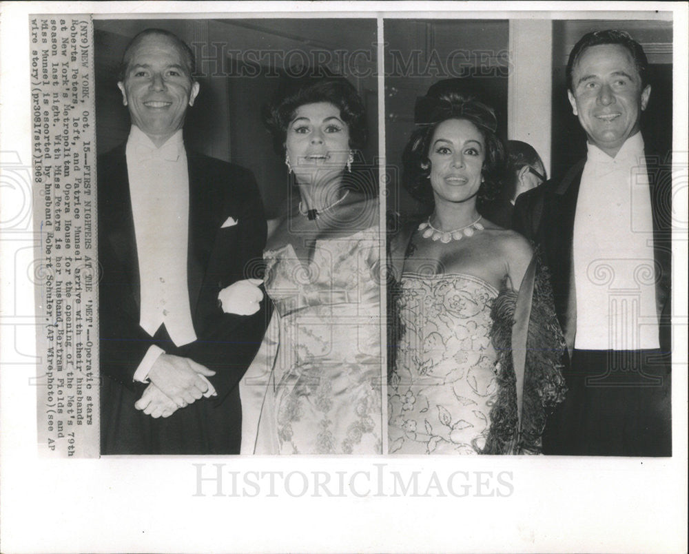 1963 Press Photo Operatic Stars Roberta Peters Patrica Munsel - Historic Images