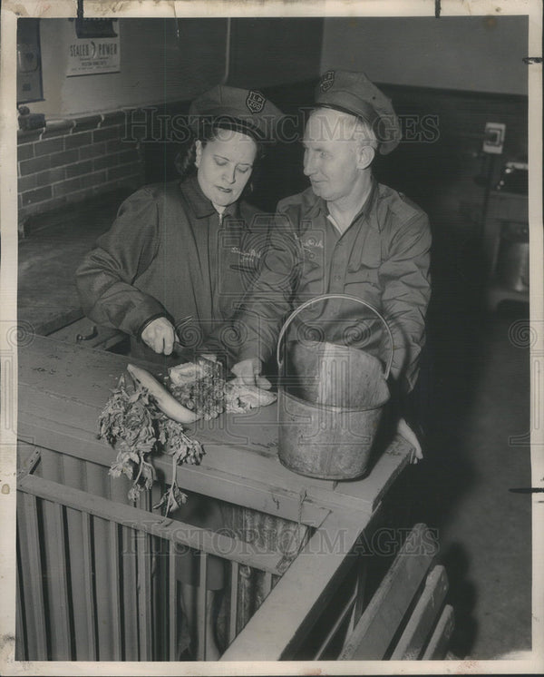 1948 Reporter Virginia Marmaduke Edgar Robinson Monkeys Lincoln Zoo ...