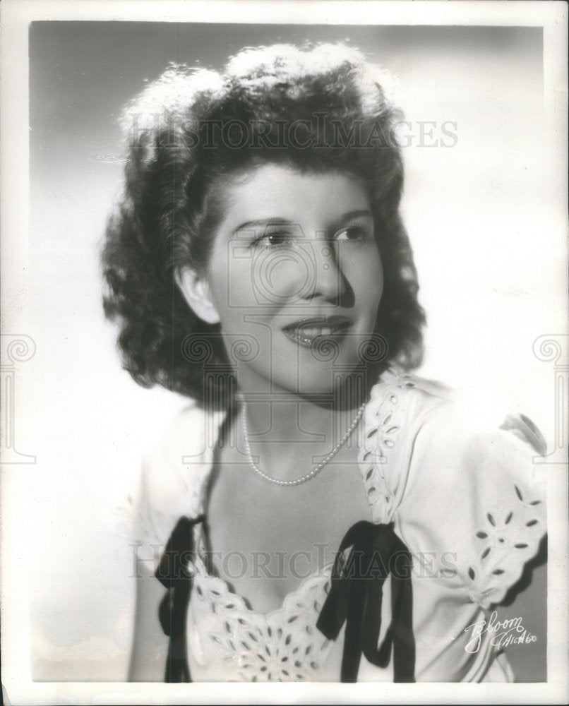 1947 Vocalist Nancy Martin Breakfast Club engagement Buttery West-Historic Images