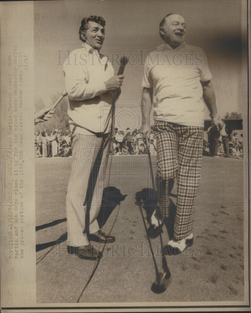 1974 Tucson Dean Martin Rob Hope clown Home Open Golf Bat American-Historic Images
