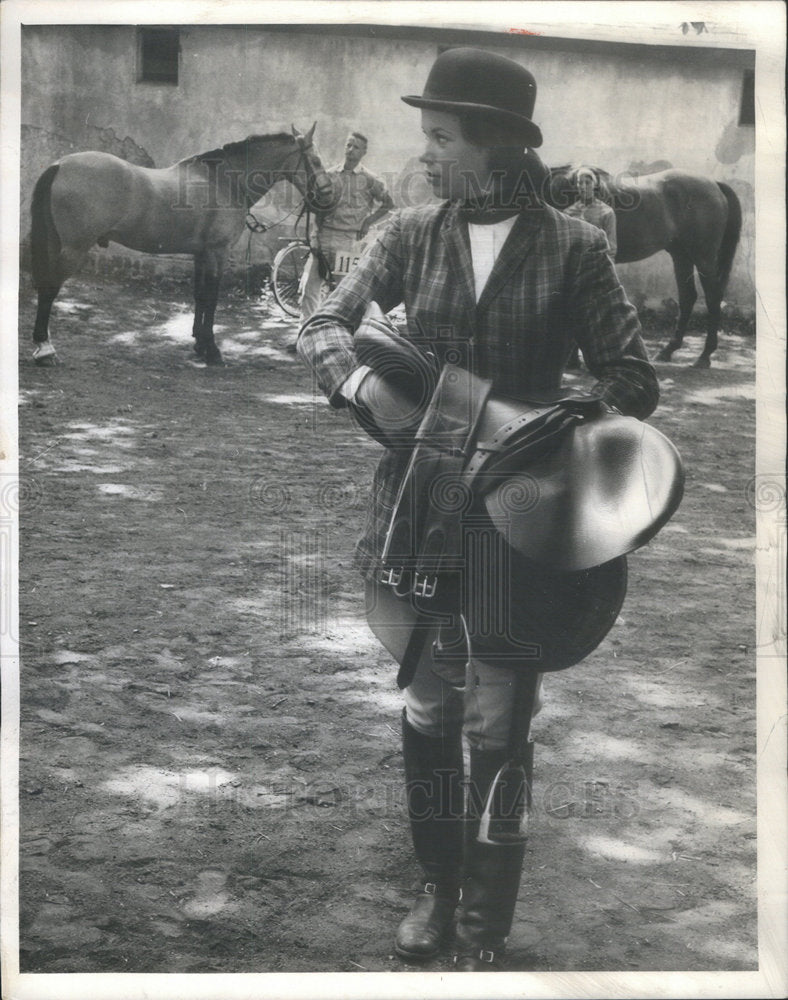 1963 Press Photo Linda Marie Jayne, Amateur Jumpers Class - RSC00731 - Historic Images