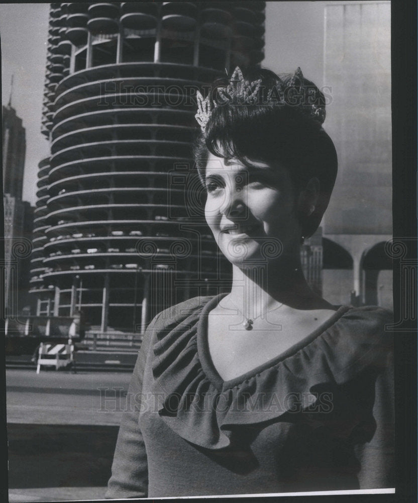 1966 Linda Lucatorto queen Wednesday Columbus Day Parade-Historic Images