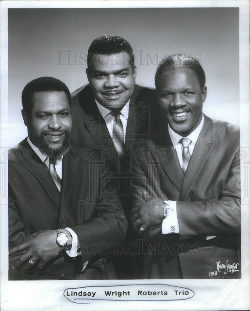 1974 Press Photo Lindsay Wright Roberts Trio - Historic Images