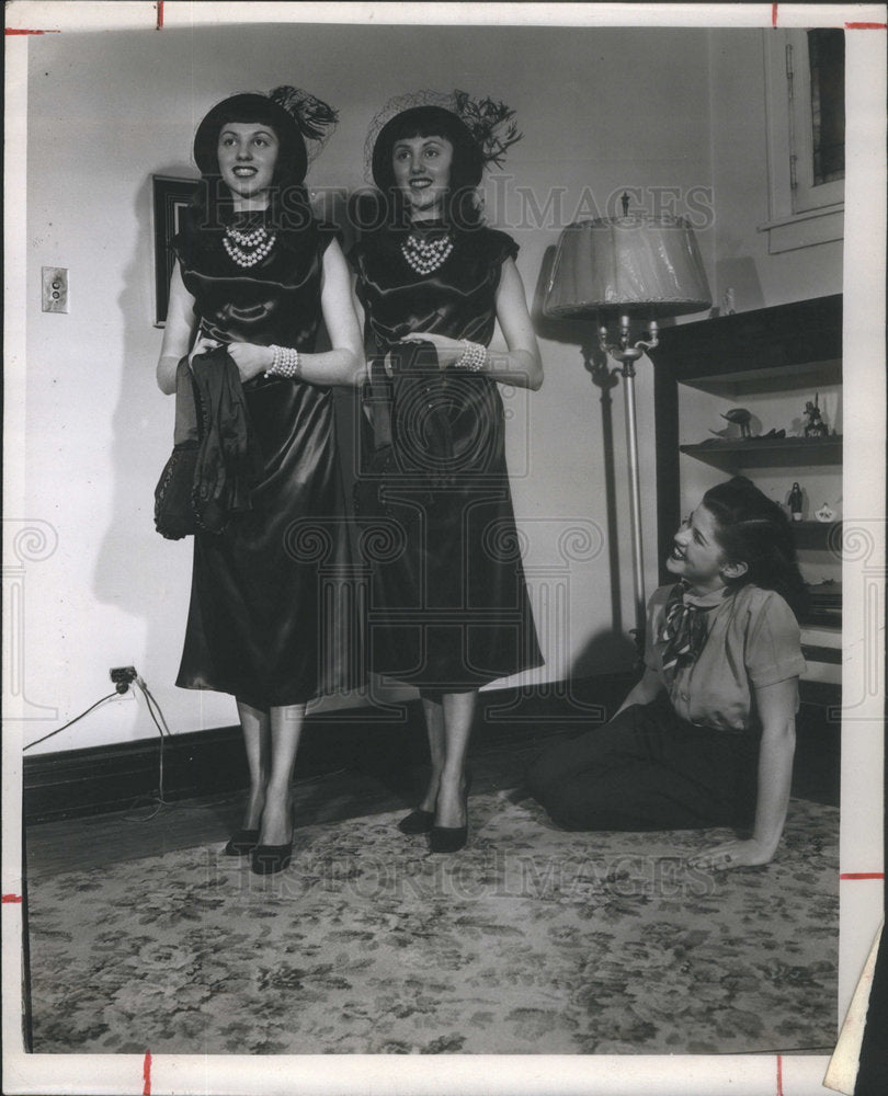 1948 Sherry and Jeannette and Minnette - Historic Images