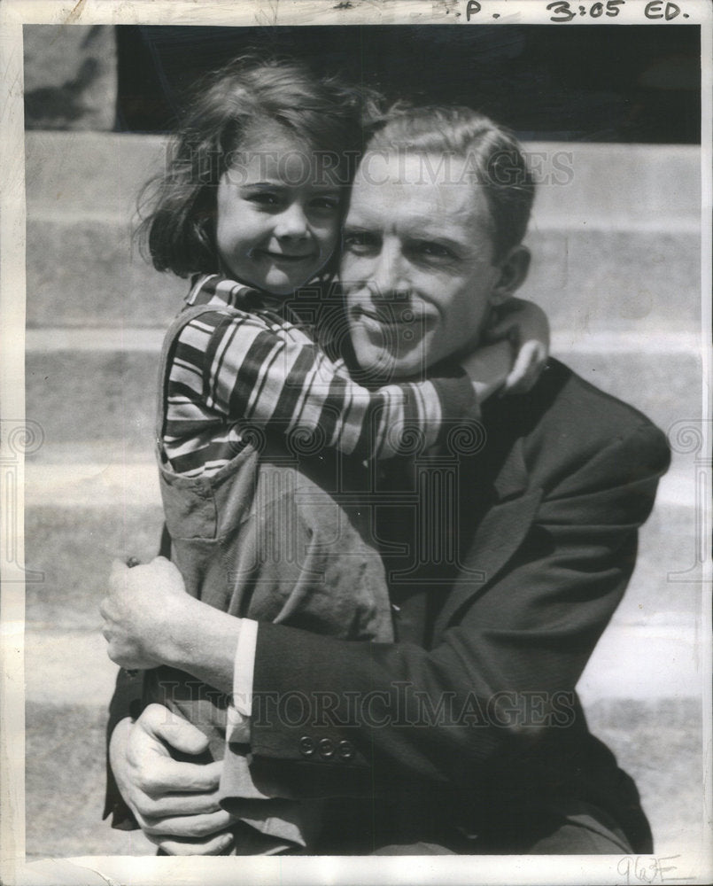 1943 Rev. George Lewis, Father of 5 Drafted-Historic Images