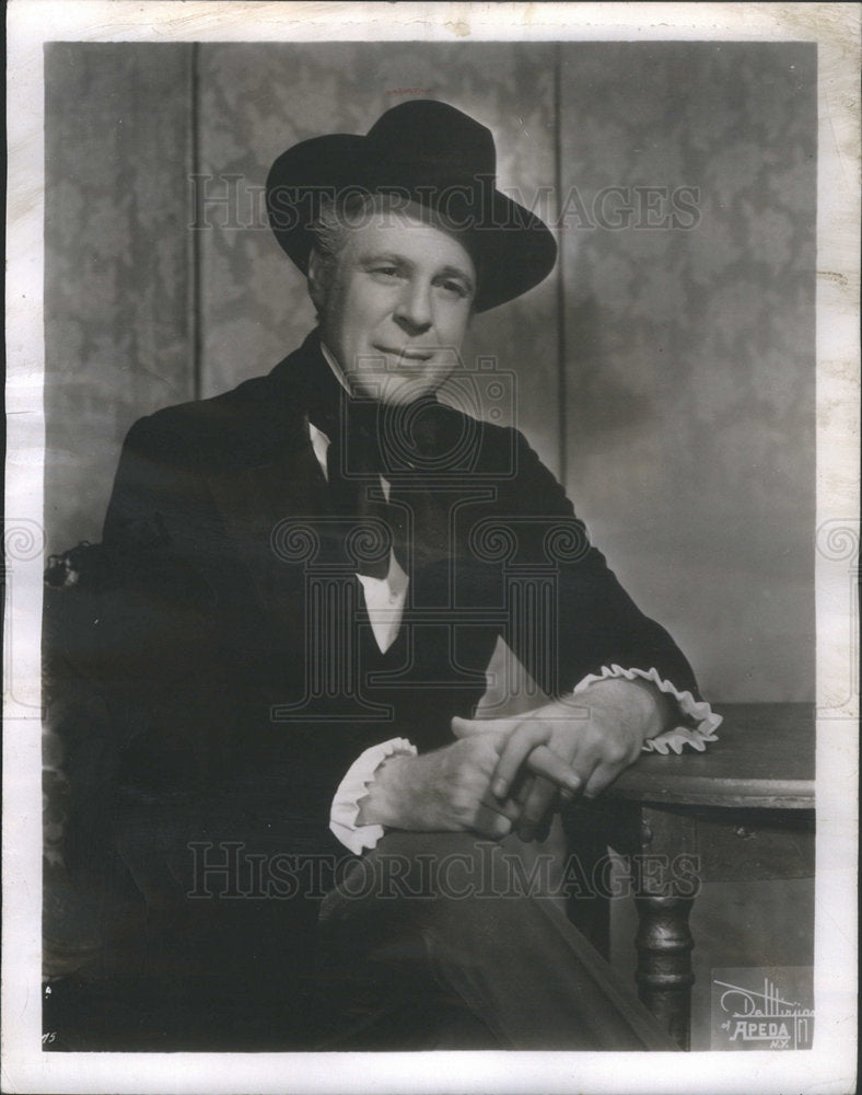 1949 EVERETT MARSHALL BARITONE STAR - Historic Images