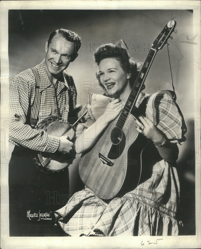 1949 Press Photo Lullu Belle is an American Singer. - RSC03881 - Historic Images