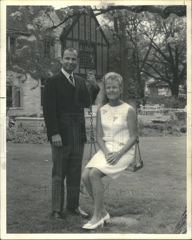 1968 Mr. &amp; Mrs. Robert James Leander Fete Des Fleurs At Their Home-Historic Images