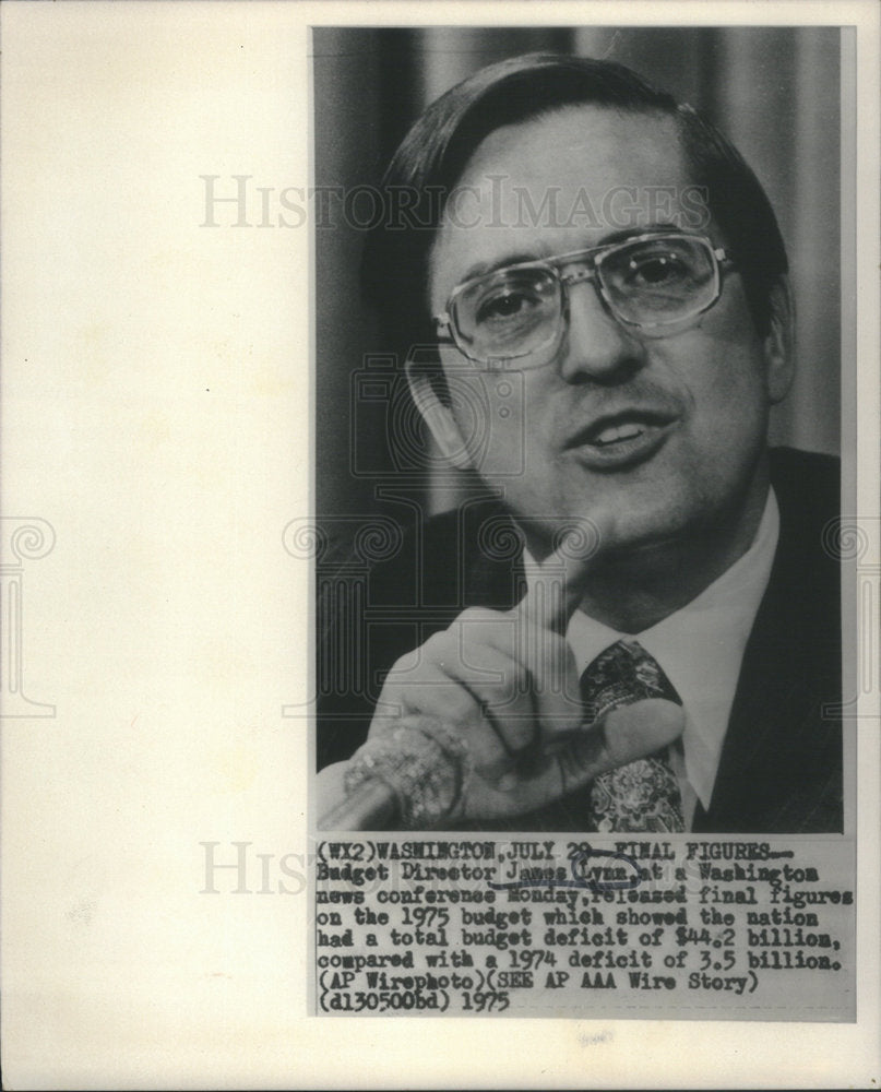 1975 James Washington Budget Director News Conference Billions-Historic Images