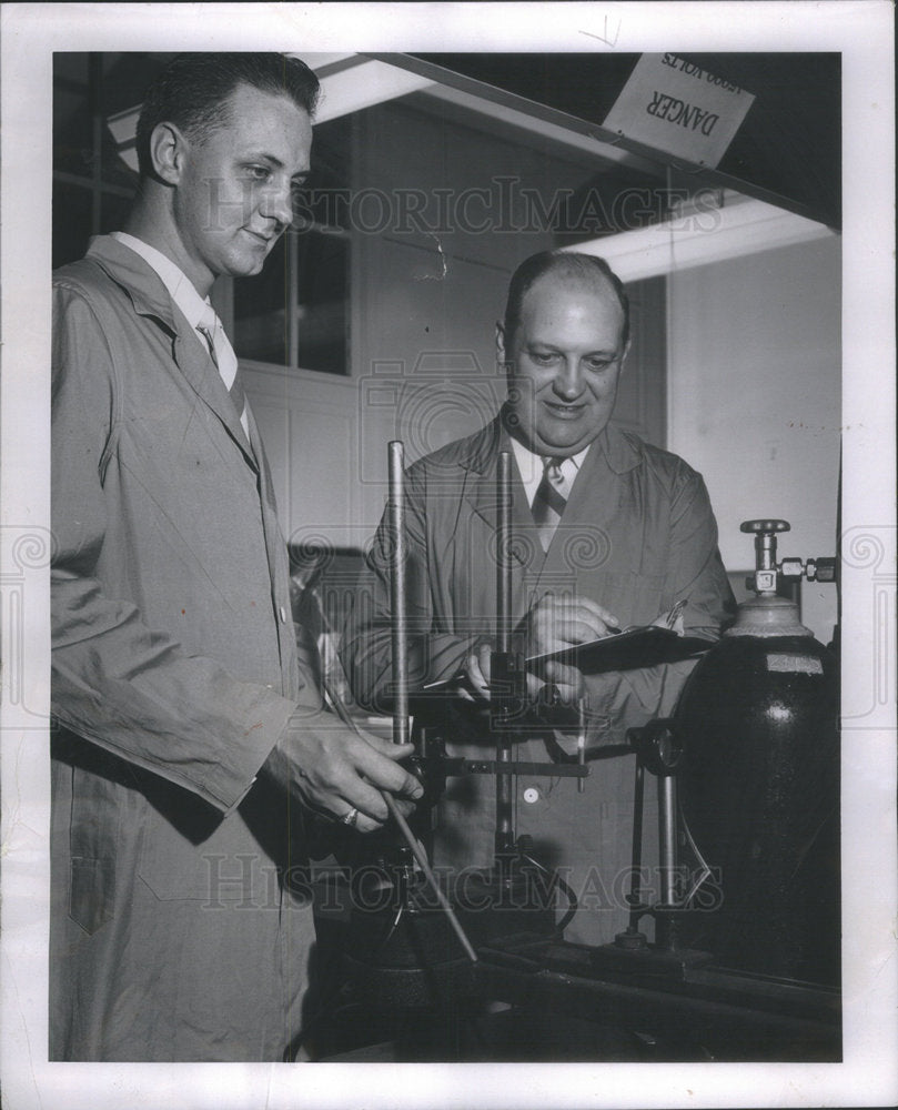 1967 Press Photo Lieutenant James Lynch Chicago Illinois Police Department - Historic Images