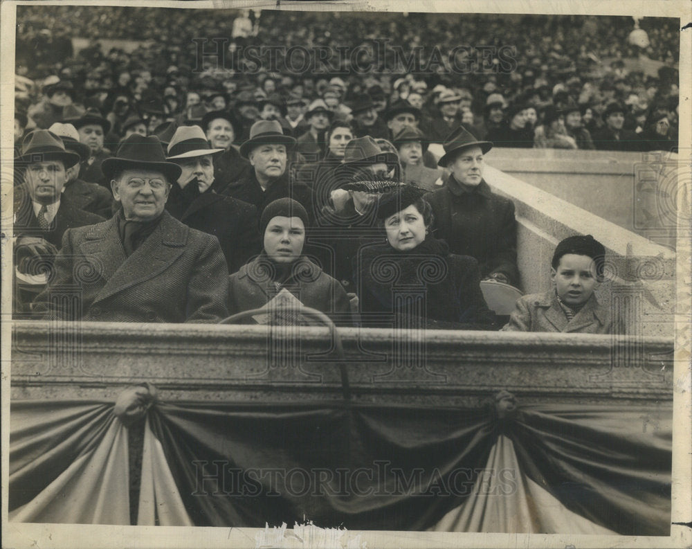 1938 May Edward Kelly &amp; Family @ Mt Carmel Game N Soldier Field-Historic Images