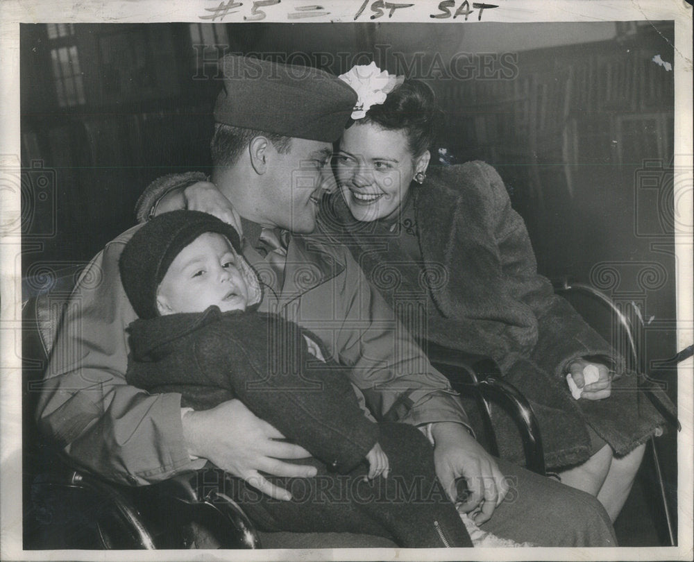 1944 U.S. Army Sergeant Irving Loeb &amp; Wife World War II Family - Historic Images