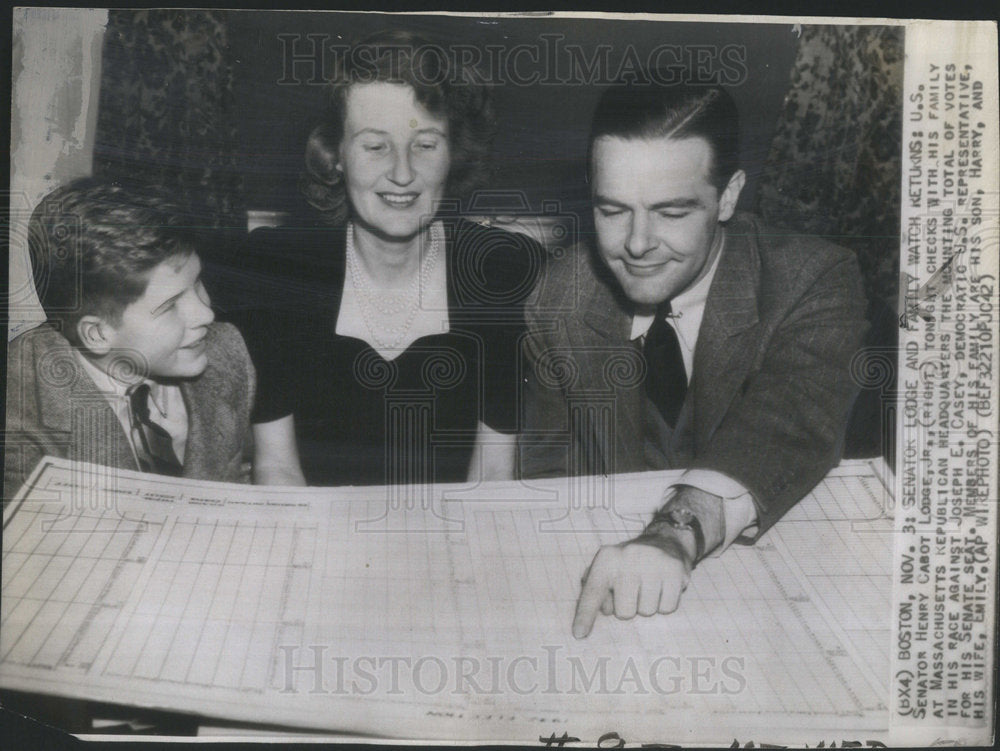 1942 Senator Henry Cabot Louge, Jr. and his family - Historic Images