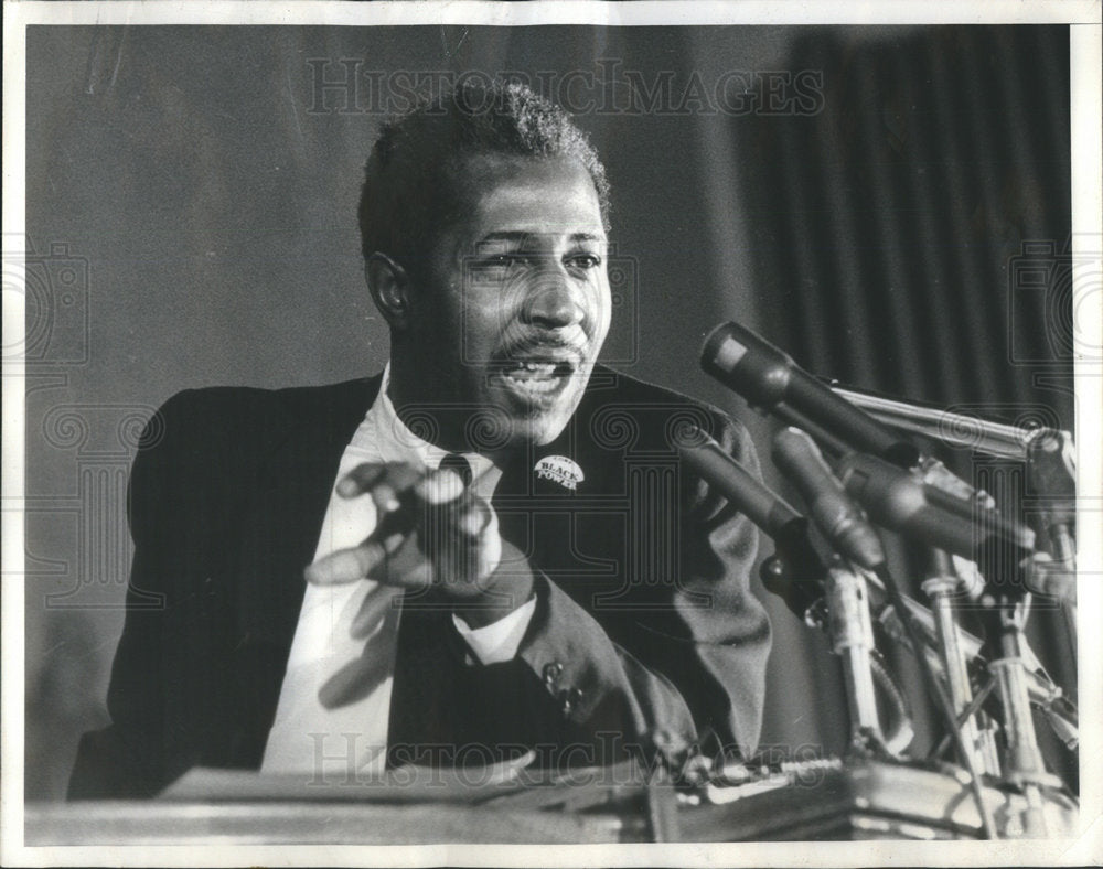 1967 Chairman of CORE, Robert Lucas, is Speaker at Powell Rally-Historic Images
