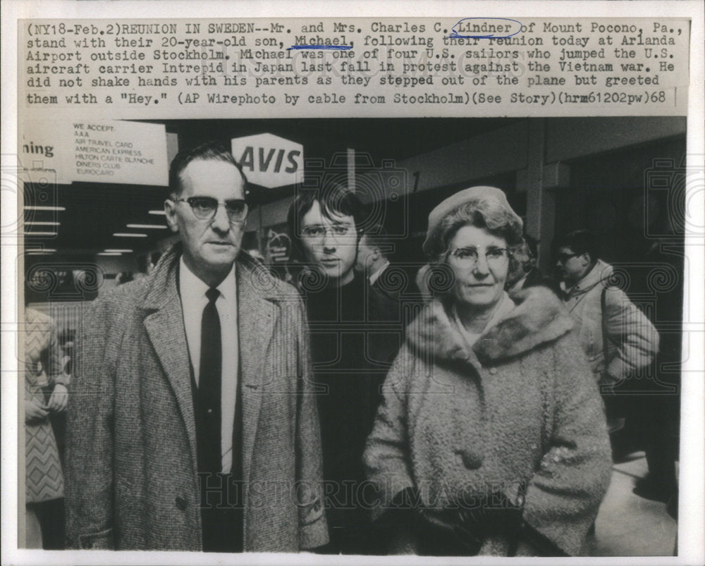 1968 Mrs Charles Linder Mount Pocono son Michael Arlanda Airport-Historic Images